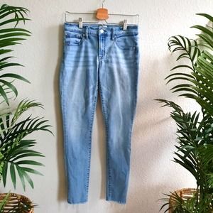 J Crew 8" Toothpick Skinny Jeans Light Wash Raw Hem Womens Size 28